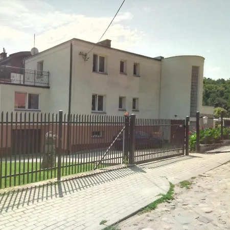 Apartament W Ogrodzie *